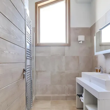 Contemporain 6 Pers, Courchevel, Avec Parking & Fitness - Fr-1-562-32 *